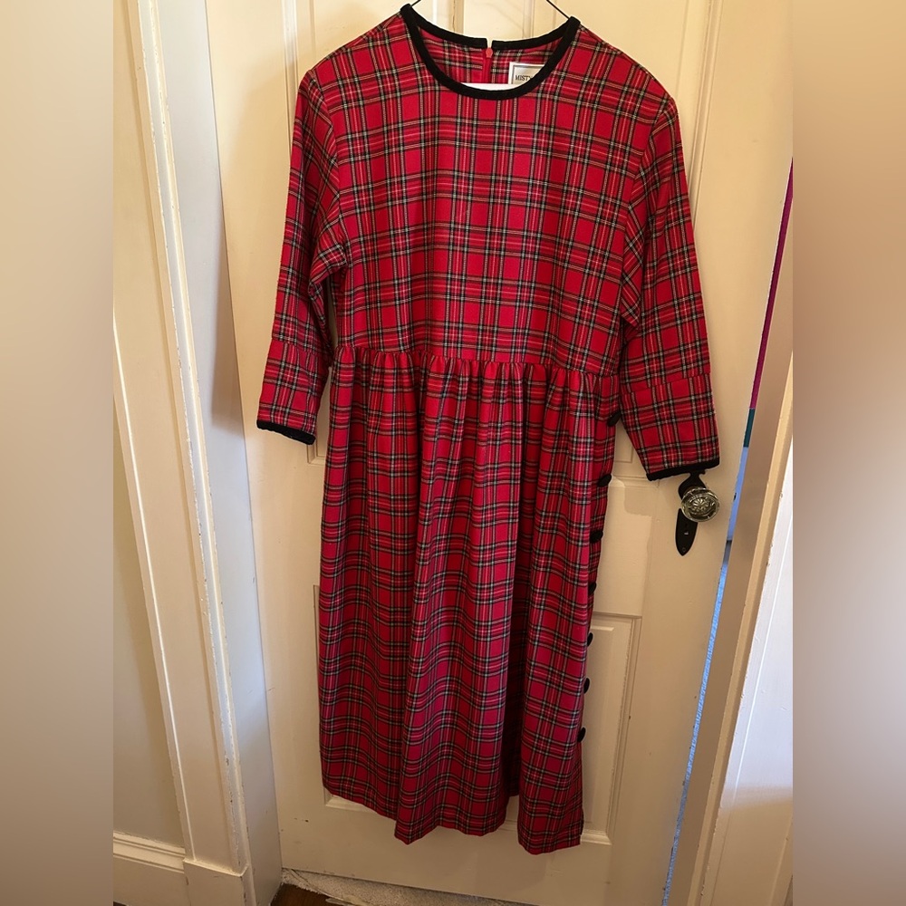 Misty Lane Tartan Plaid Red Midi Dress w Black Velvet Trim 
Size 10